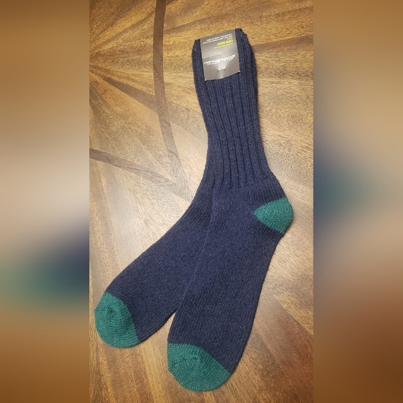 Eddie Bauer Merino Wool Boot Crew Socks - Men's One Size, Navy with Green Accent - Picture 4 of 6